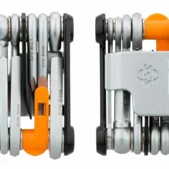 SKS Herramienta Multiusos Tom 18 Multitool 8 SKS Herramienta Multiusos Tom 18 Multitool -Soportes de montaje promoción 246489