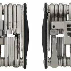 3min19sec Herramienta Multiusos Multitool M16 Incl. Herramienta Tubeless 7 3min19sec Herramienta Multiusos Multitool M16 Incl. Herramienta Tubeless -Soportes de montaje promoción 315665